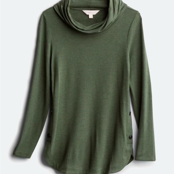 Women's Green Cowl Neck Lightweight Knit Sweater - Picture 1 of 8